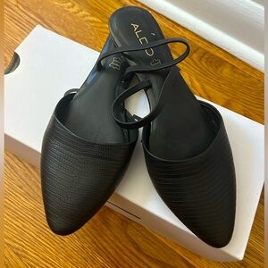 Aldo Size 7 Flats